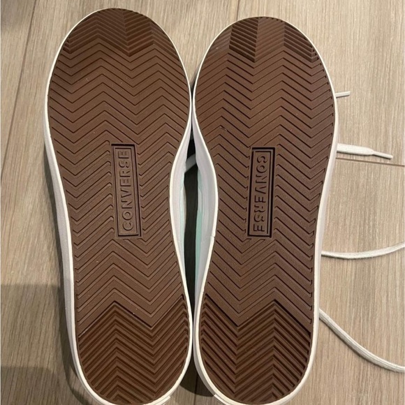 Converse - Picture 6 of 7